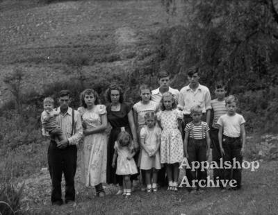 Large family portrait, outdoors