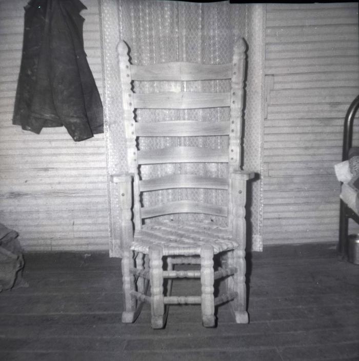 Two-in-one rocking chair by Chester Cornett