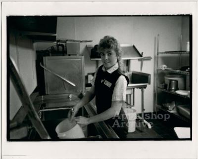 Fast Food Women production still