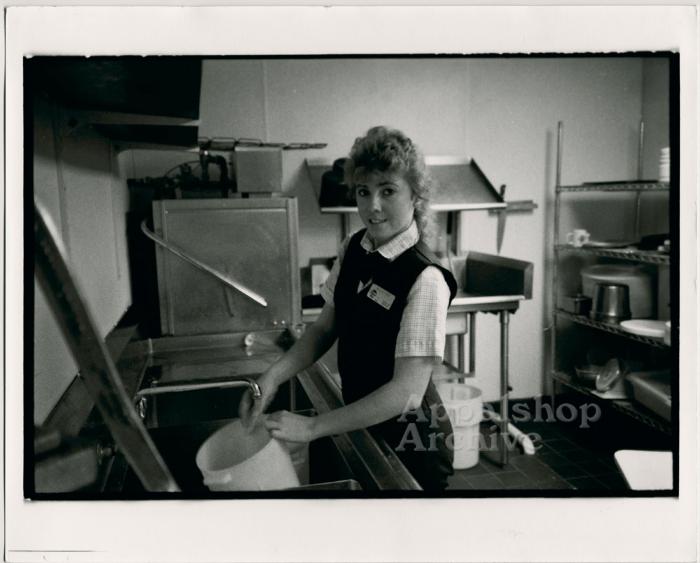 Fast Food Women production still