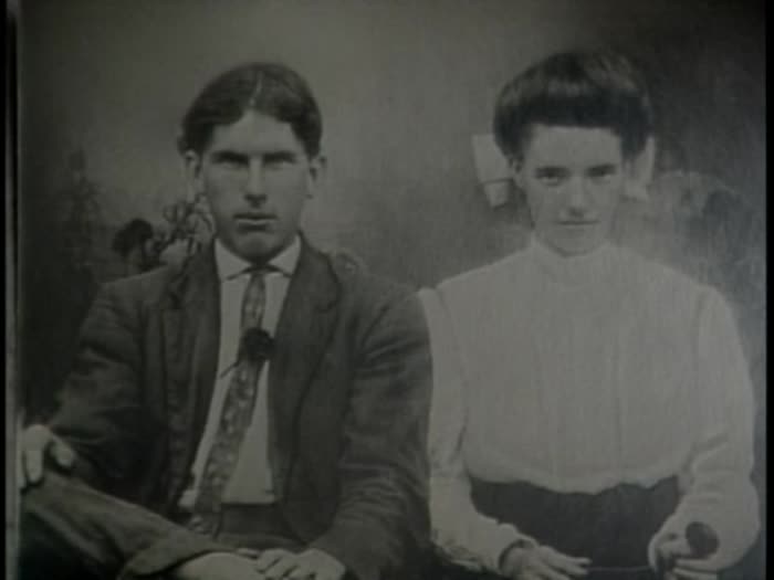 Interview with Hazel Dickens about family photo, performing in "Matewan"