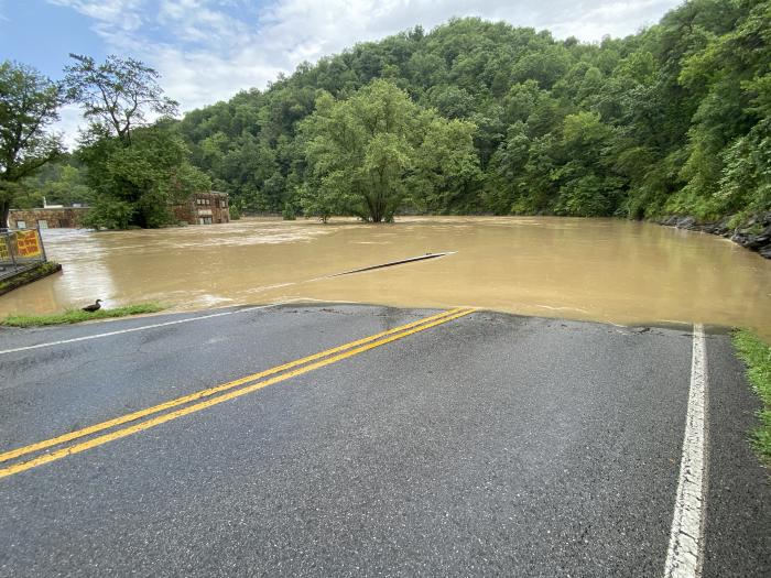 Flooding on KY-BUS 15 at SEKYCTC 