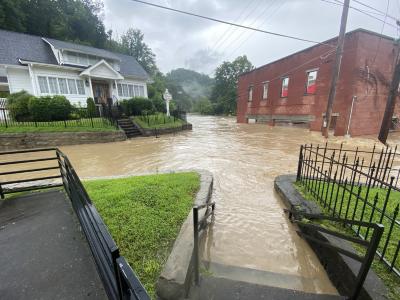 Flooding at Hayes behind the Methodist Church 