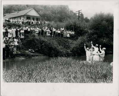 In the Good Old Fashioned Way production still