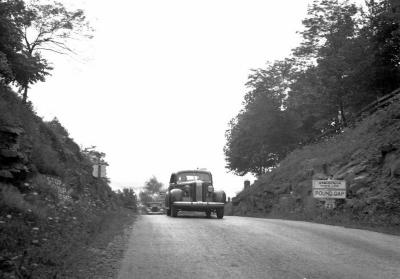 Cars entering into Kentucky along U.S. 23 in Pound Gap