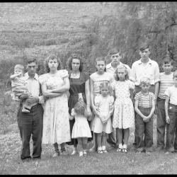 Large family portrait, outdoors