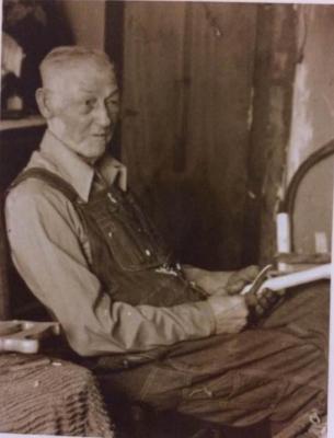 Dewey Thompson - busy at work