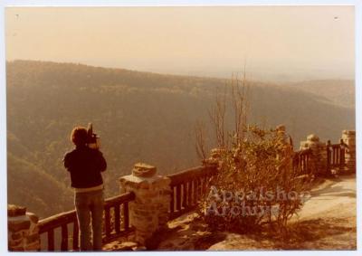 Appalshop filmmaker Scott Faulkner filming mountains