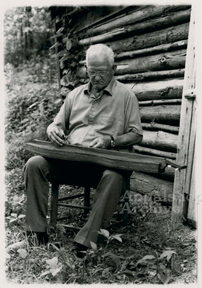 Sourwood Mountain Dulcimers production still